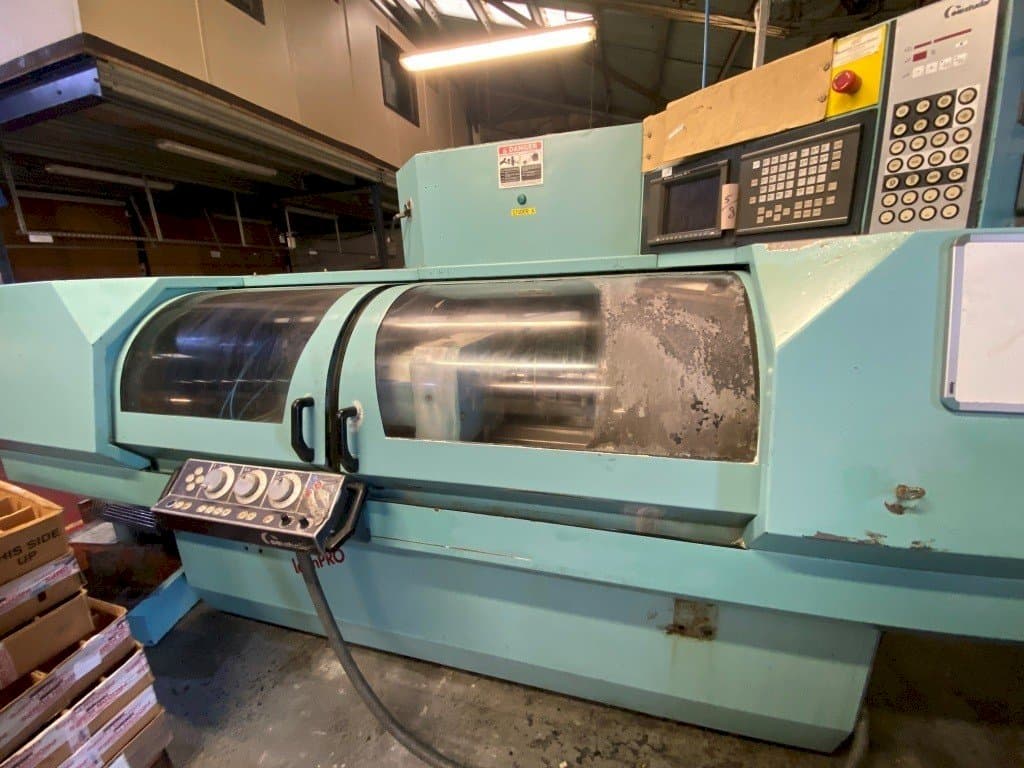 Frontansicht der STUDER S30 lean Pro Maschine