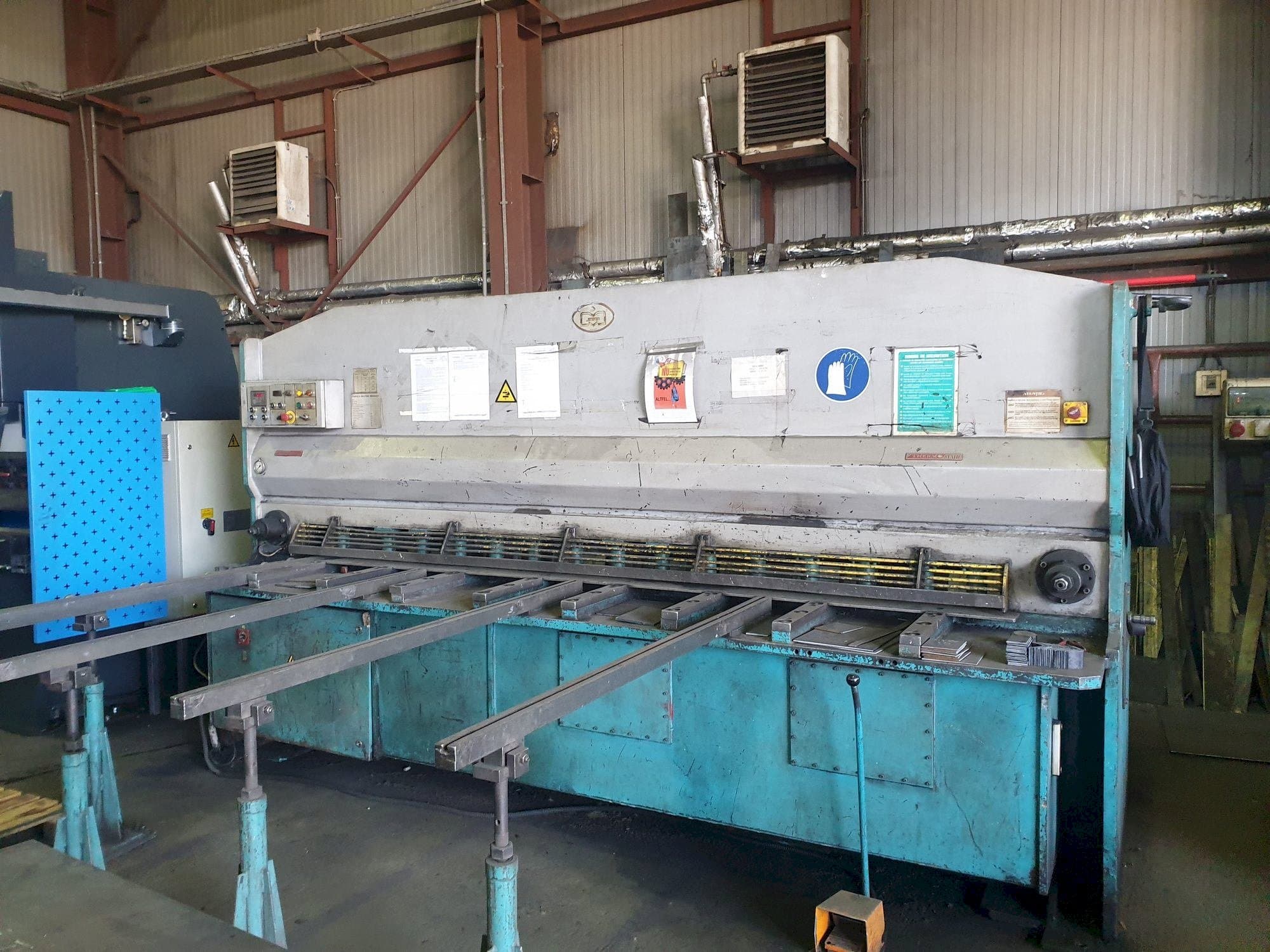 Frontansicht der SIMEROM FGH 1030A  Maschine