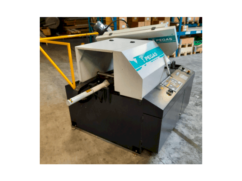 Frontansicht der Pegas 240x280 A-CNC-R-F Maschine