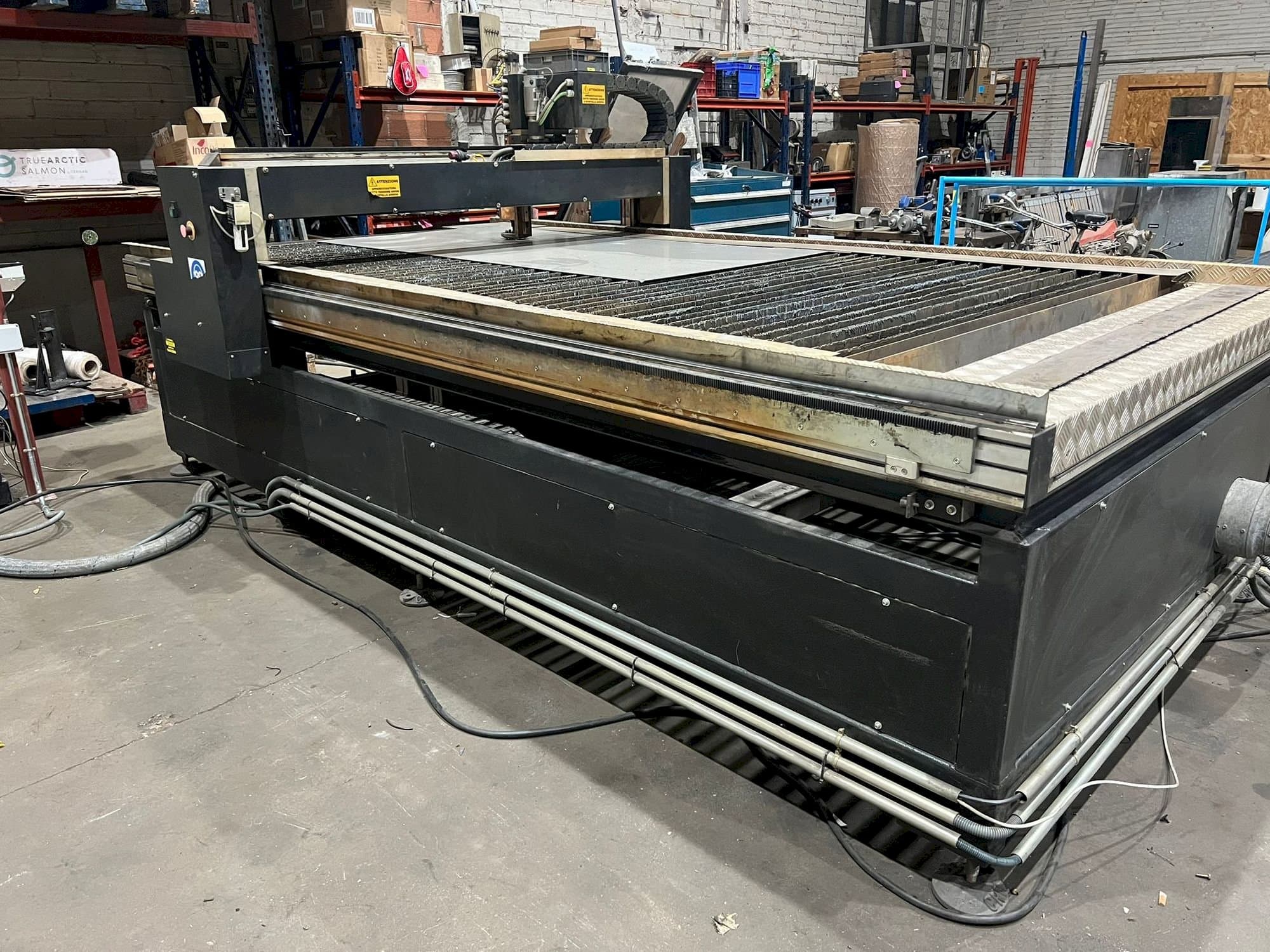 Frontansicht der CRM PTFSTD3015 PW Maschine