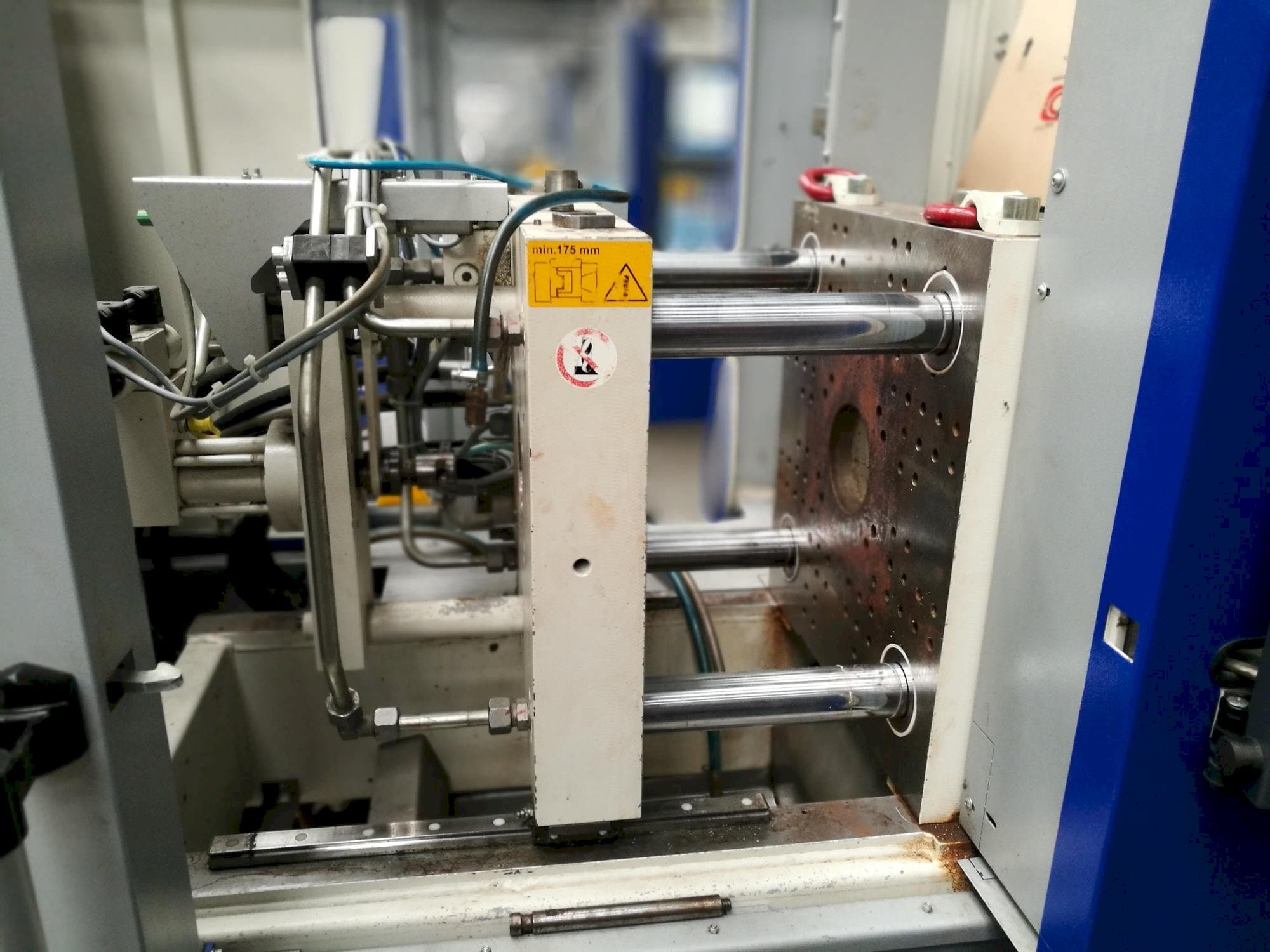 Frontansicht der Krauss Maffei KM 35-55 CX Maschine