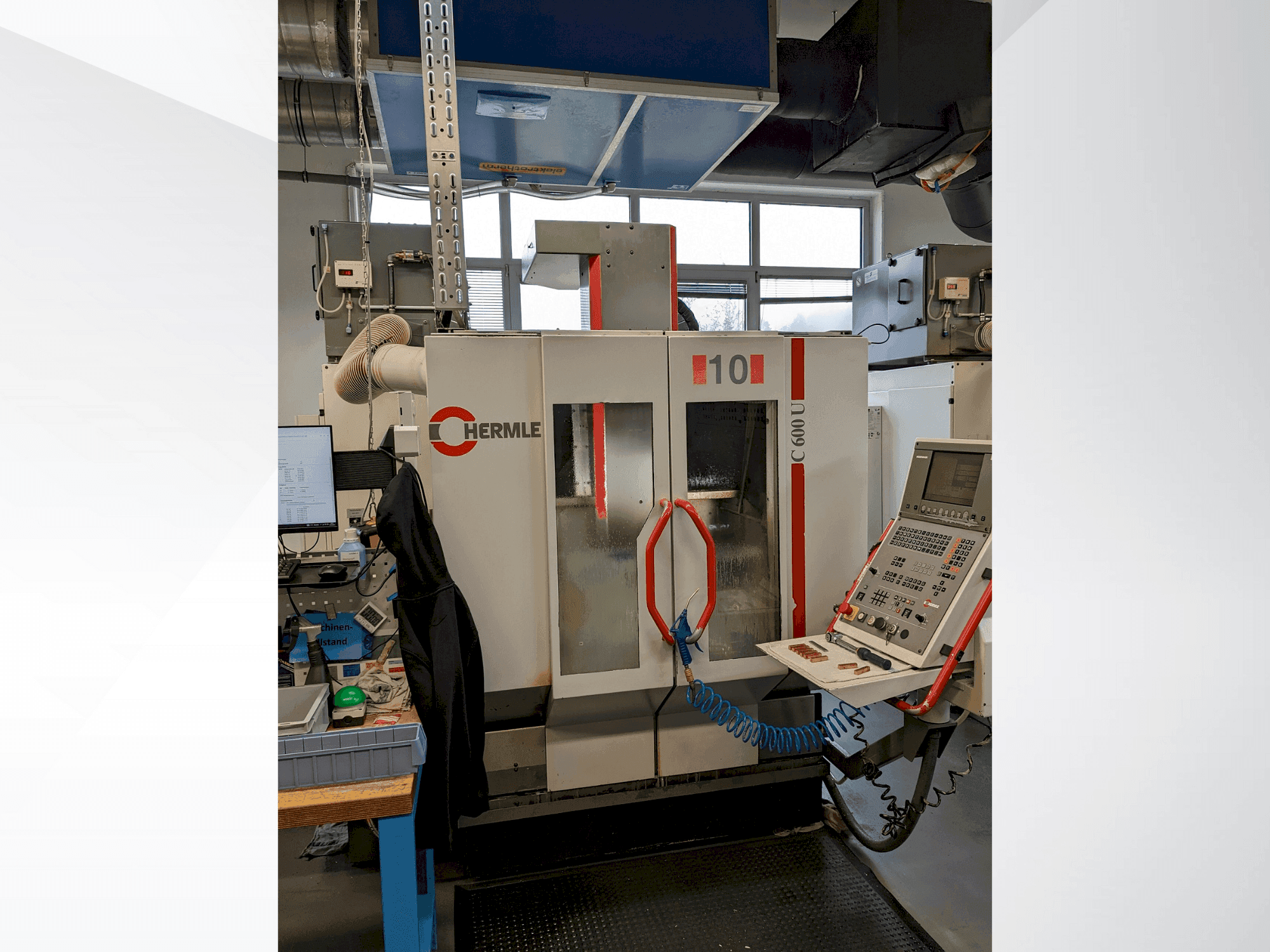 Frontansicht der HERMLE C600U Maschine