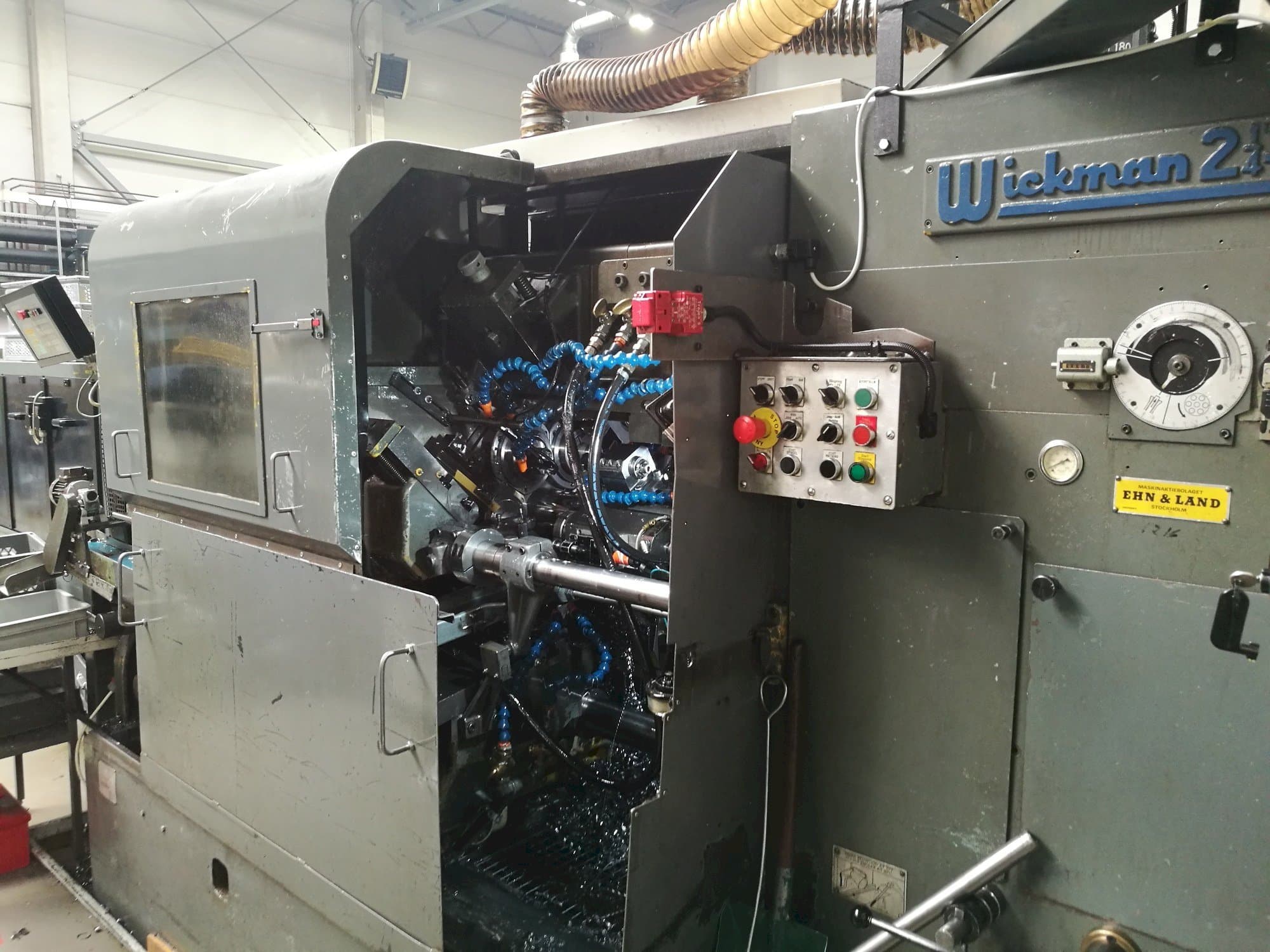 Frontansicht der Wickman 2 1/4"-6 Maschine