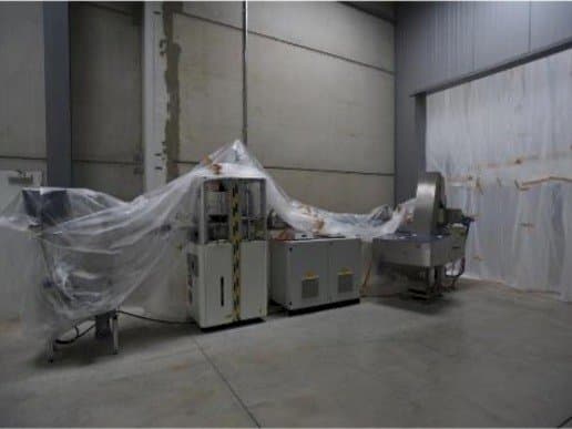 Frontansicht der SACMI EL 1500 Maschine