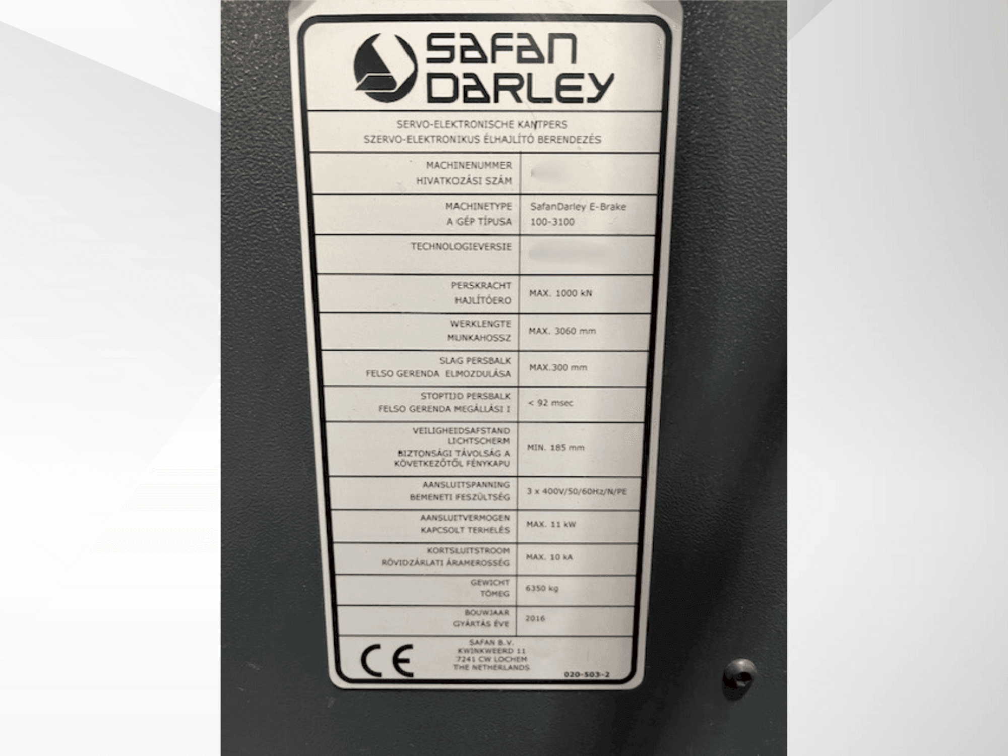 Frontansicht der Safan E Brake 100 3100 Maschine