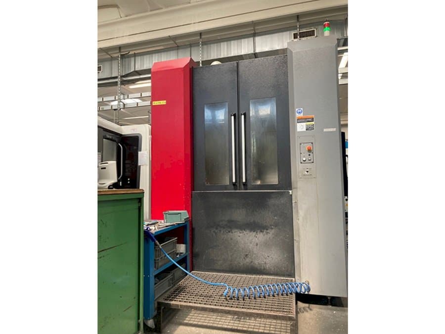 Frontansicht der OKK HMC 500 Maschine