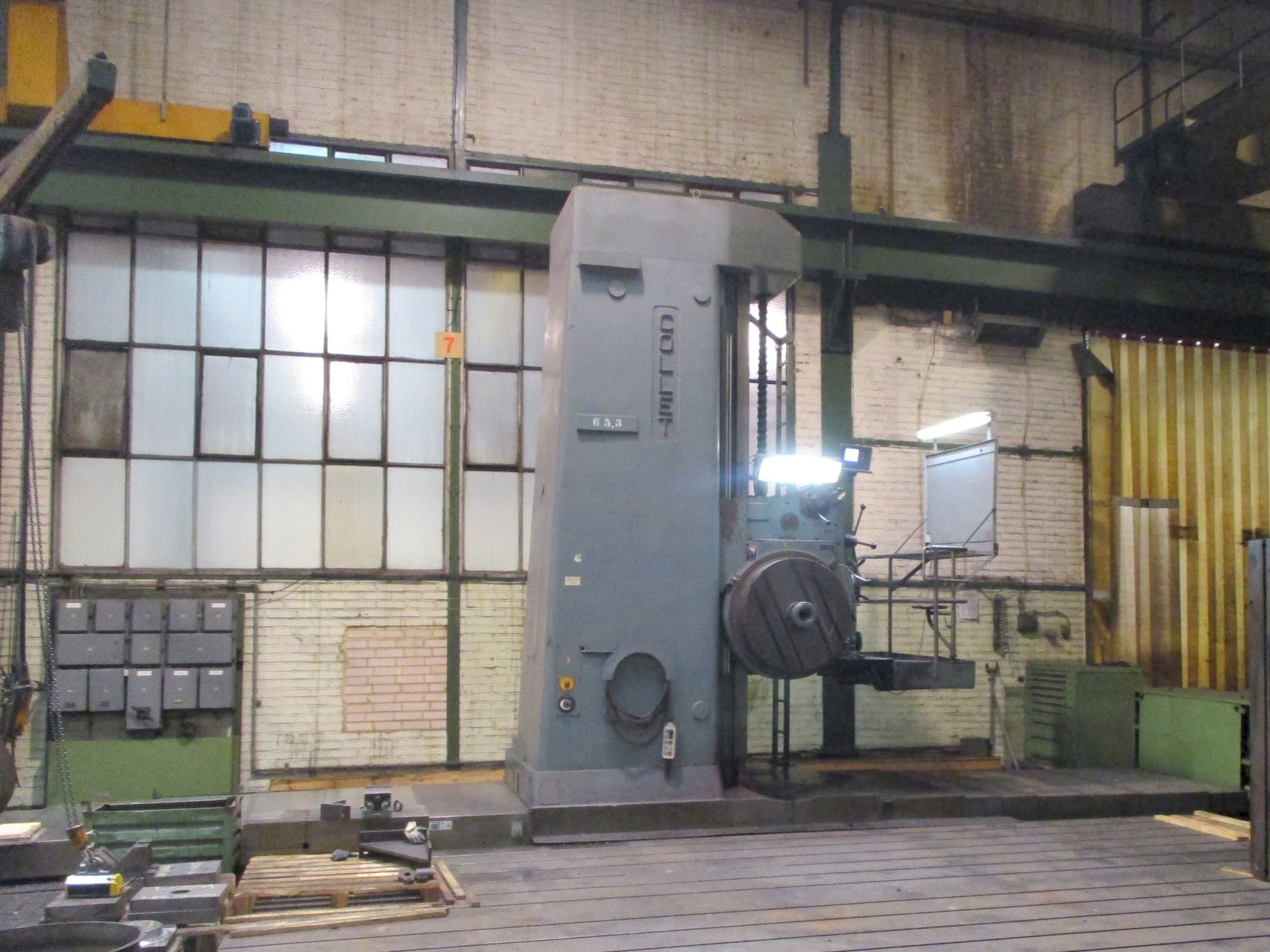 Frontansicht der Collet & Engelhard BF 160/180 Maschine