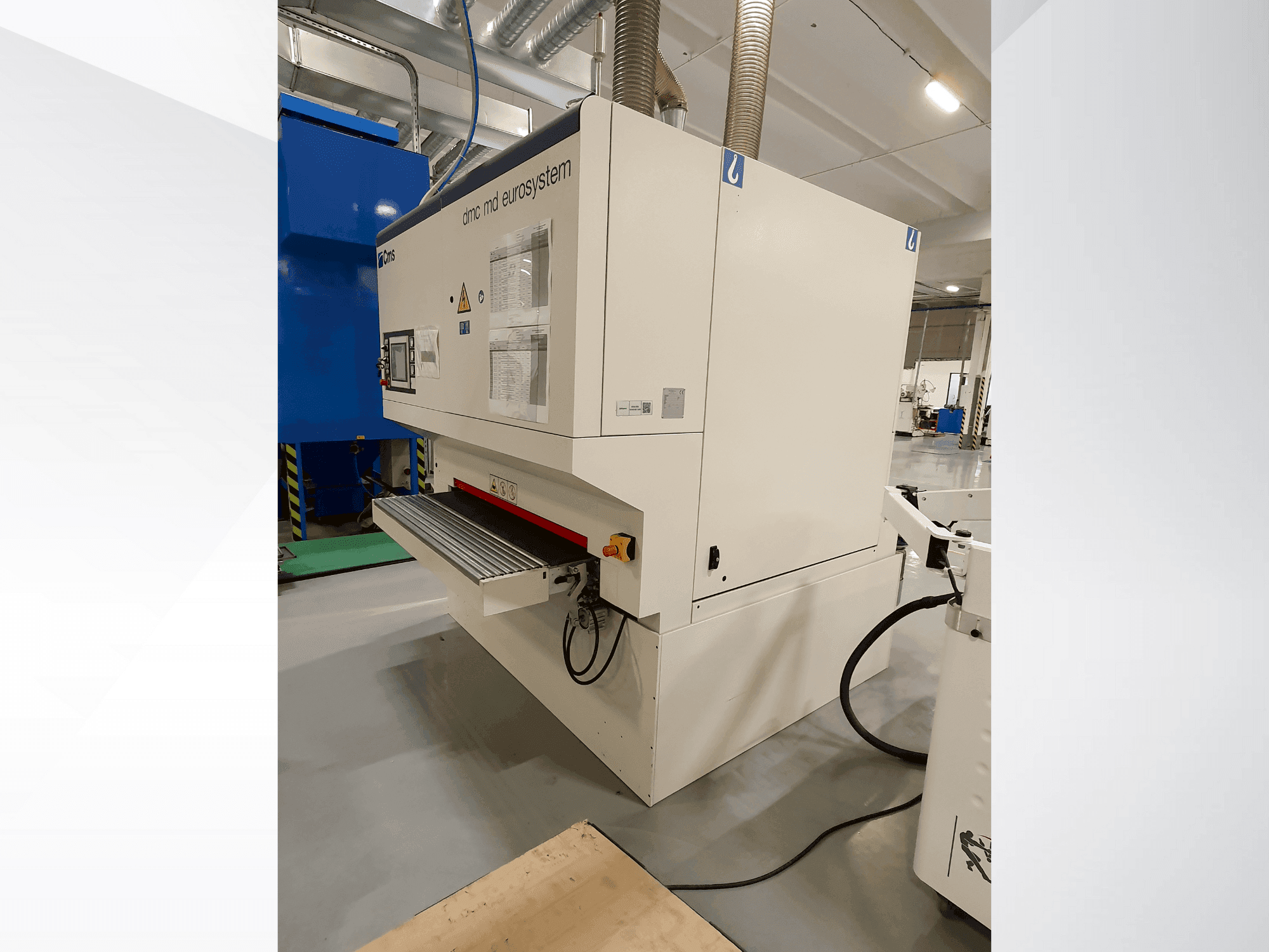 Frontansicht der CMS ESYM M3 1350  Maschine