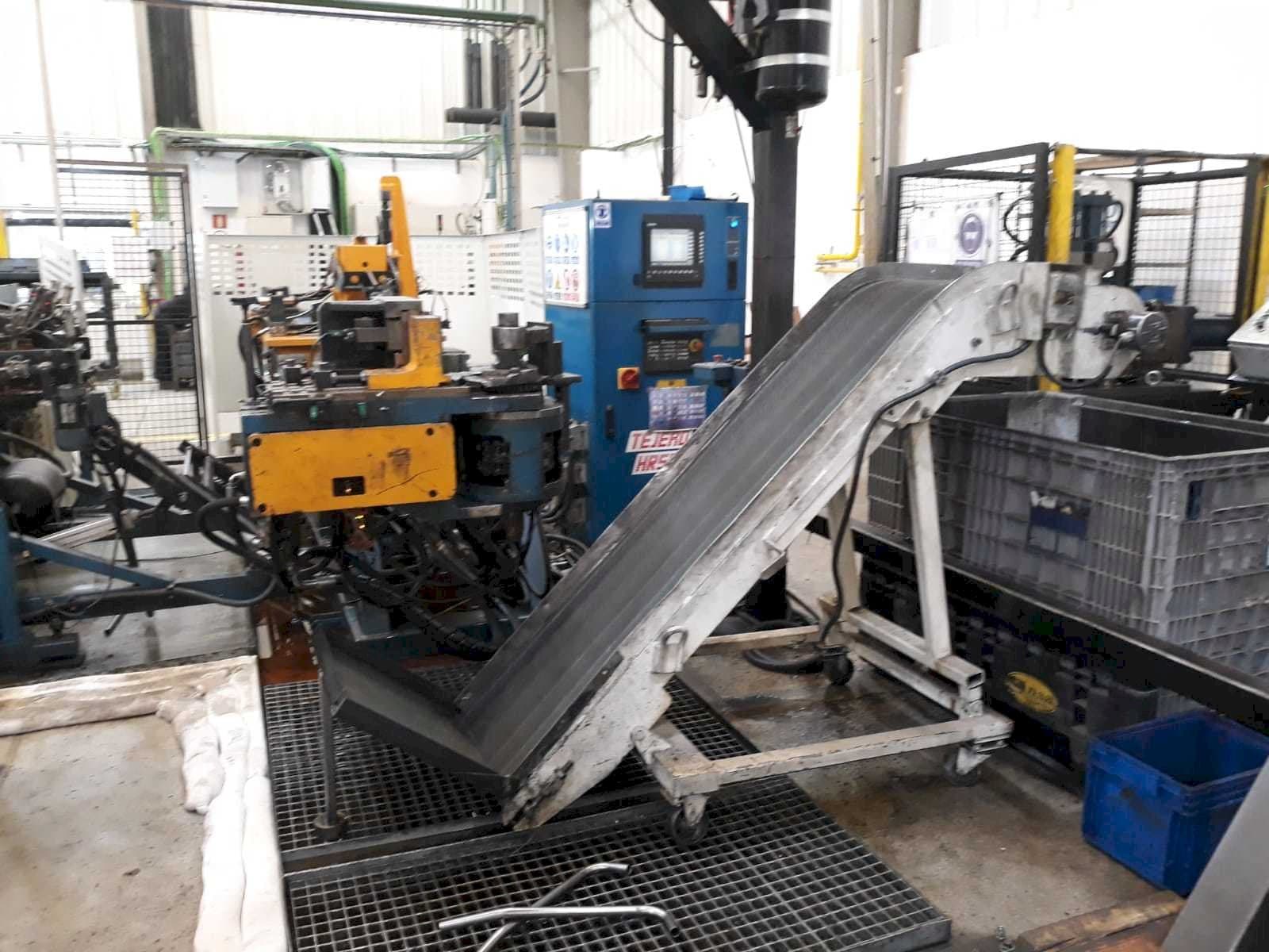 Frontansicht der Tejero HR-50-CNC Maschine