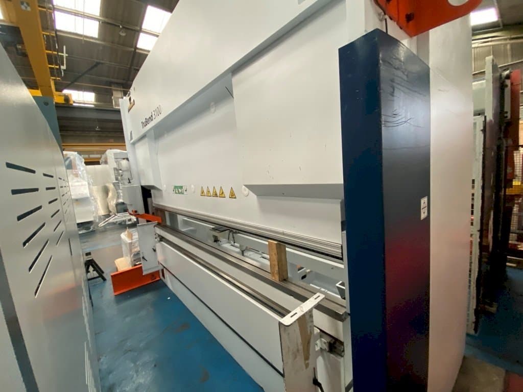 Frontansicht der Trumpf TruBend 3100 Maschine