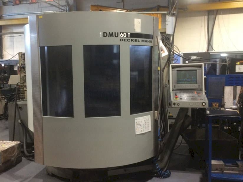 Frontansicht der DECKEL MAHO DMU 60T Maschine