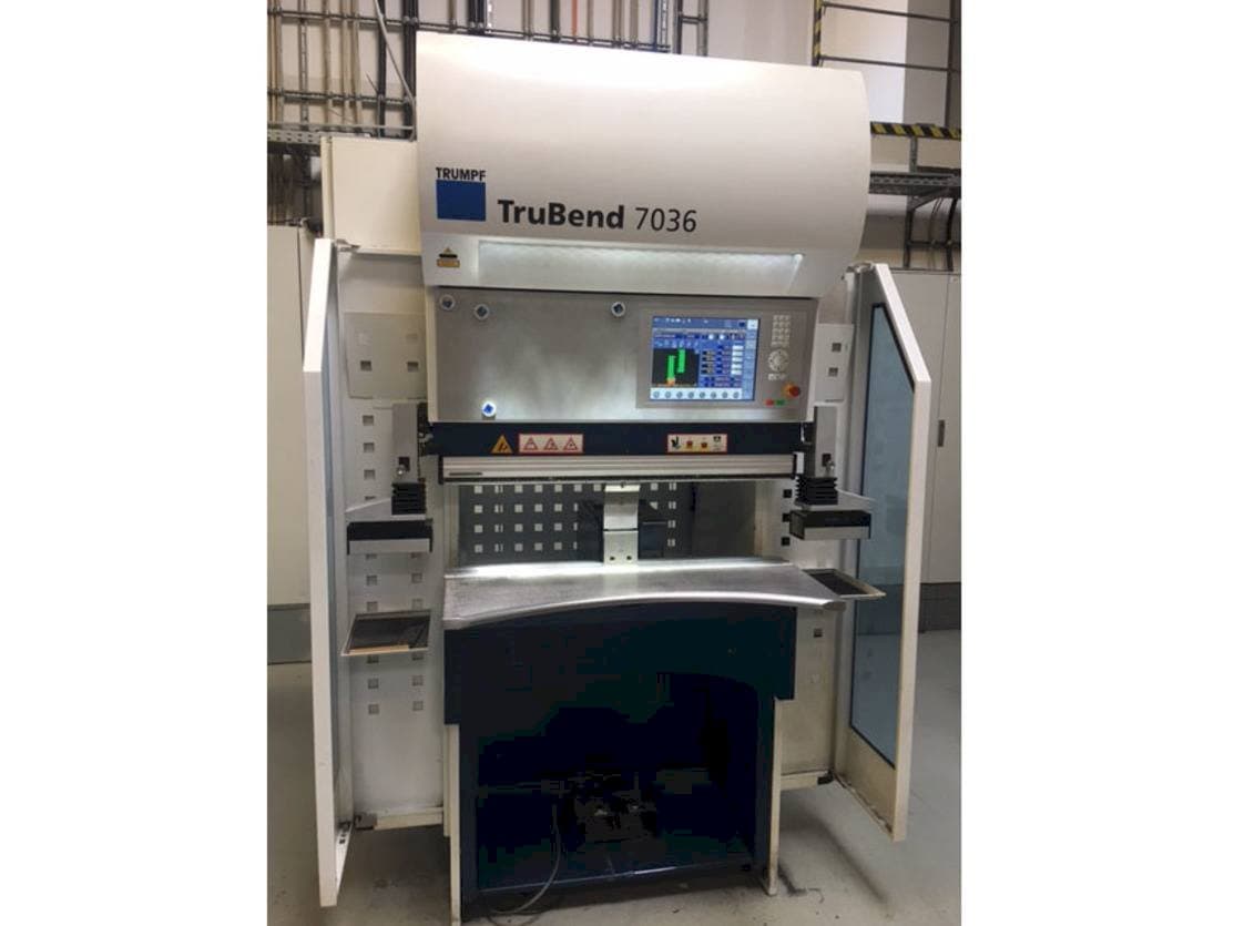 Frontansicht der Trumpf TruBend 7036 Maschine