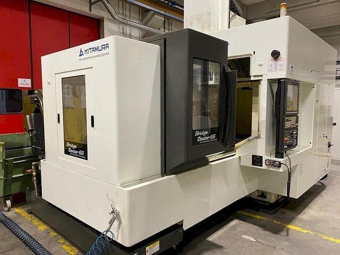 Frontansicht der Kitamura Bridge 6G  Maschine
