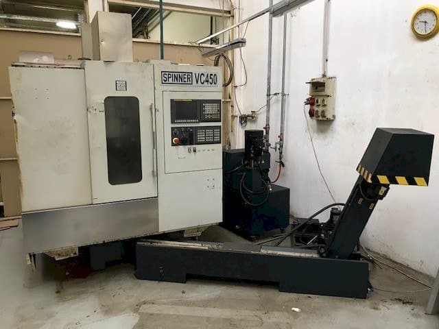 Frontansicht der SPINNER VC 450  Maschine