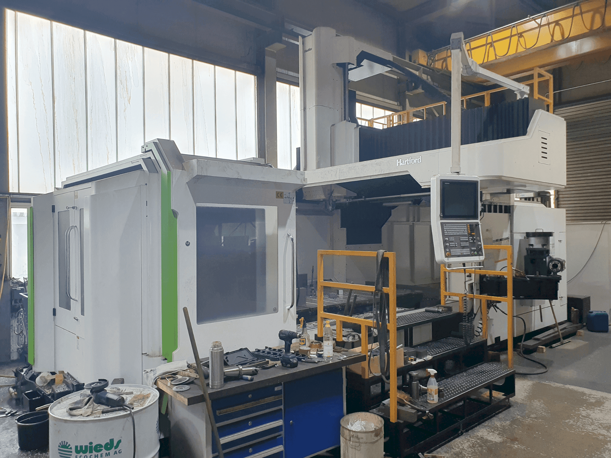 Frontansicht der HARTFORD HSA 320  Maschine