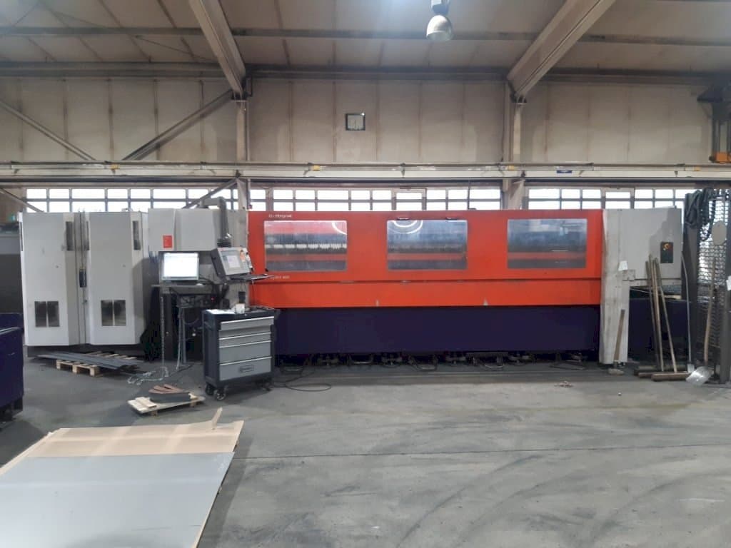 Frontansicht der Bystronic Bystar 4020 Maschine