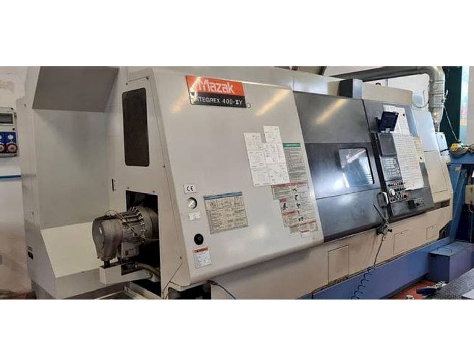 Frontansicht der Mazak Integrex 400-II Y Maschine
