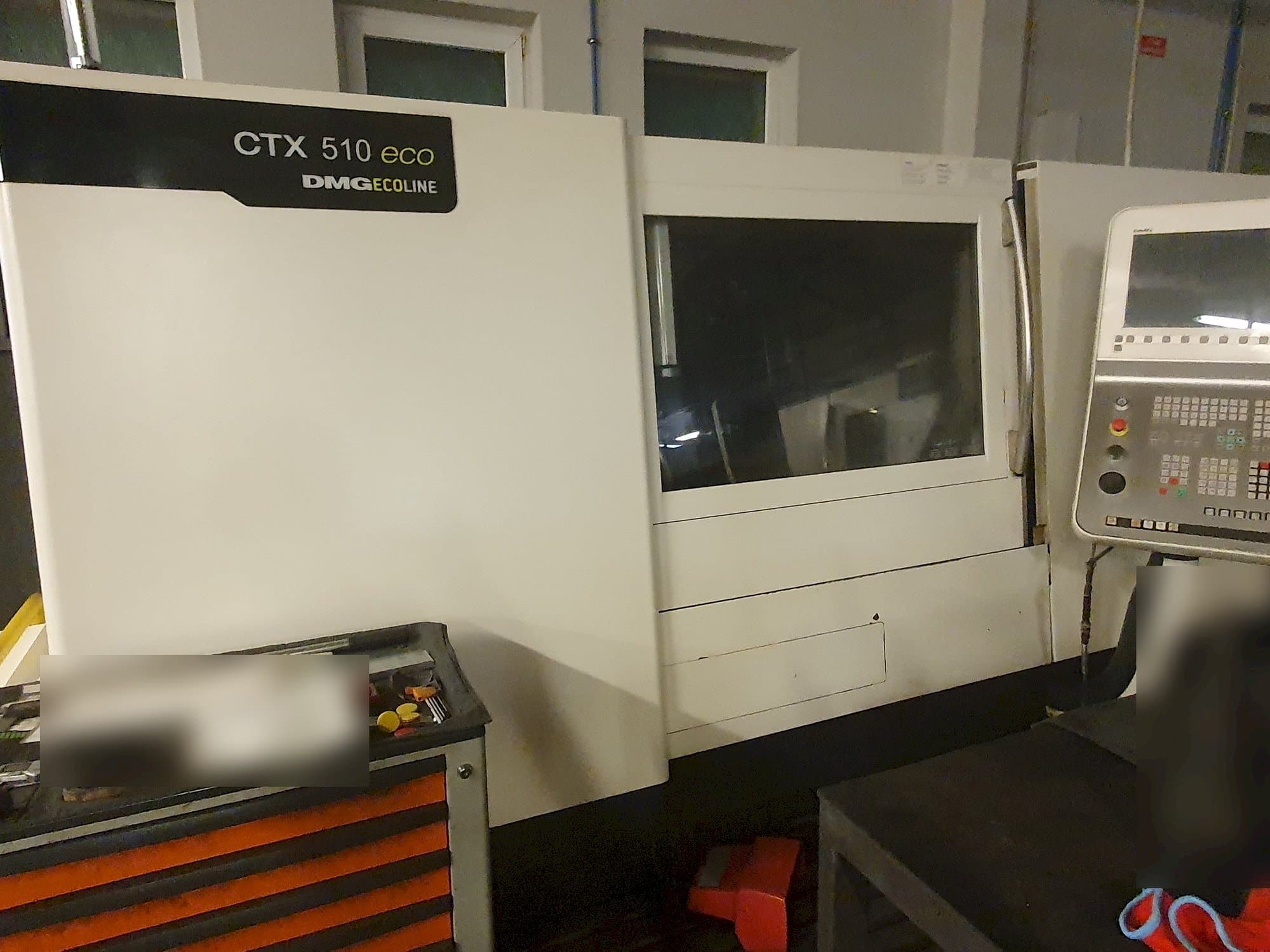 Frontansicht der DMG GILDEMEISTER ecoline CTX 510 eco V3 Maschine