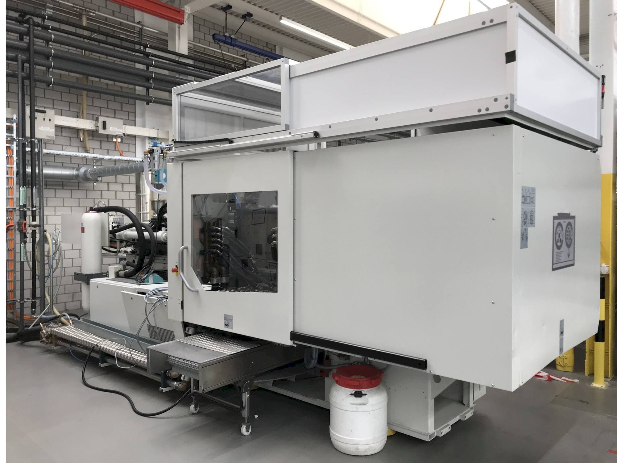 Frontansicht der Sumitomo Demag EL-EXIS SP 200/560-675 Maschine