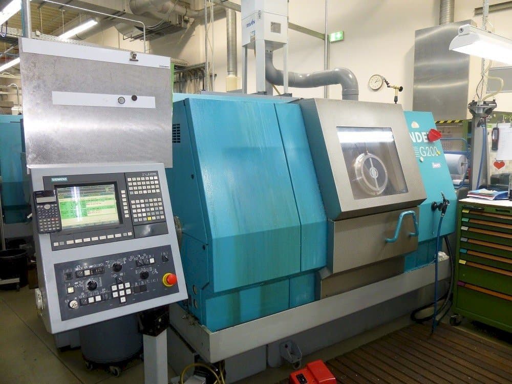 Frontansicht der Index G200 Maschine