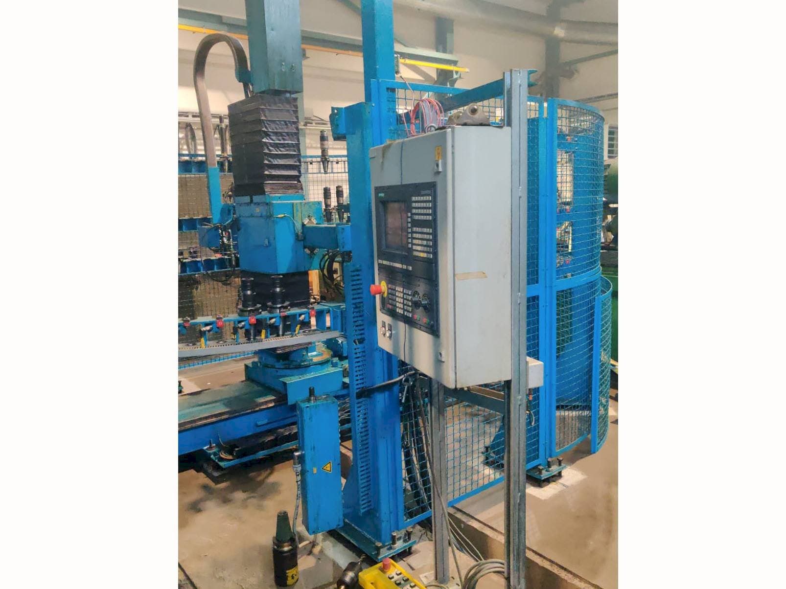 Frontansicht der PEGARD Precivit 2S PCV 1000 Maschine