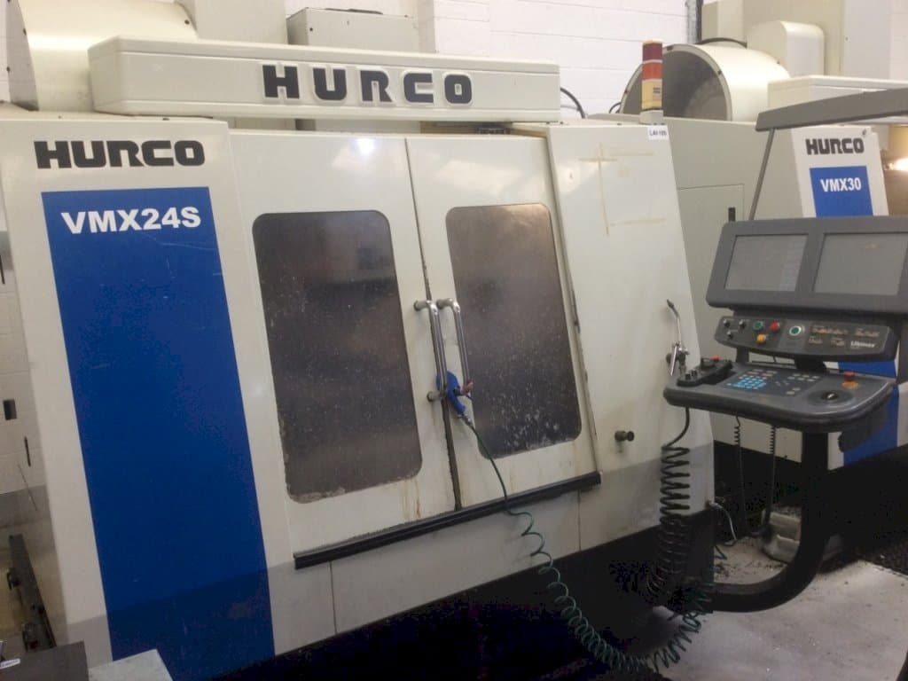 Frontansicht der Hurco VMX24S Maschine