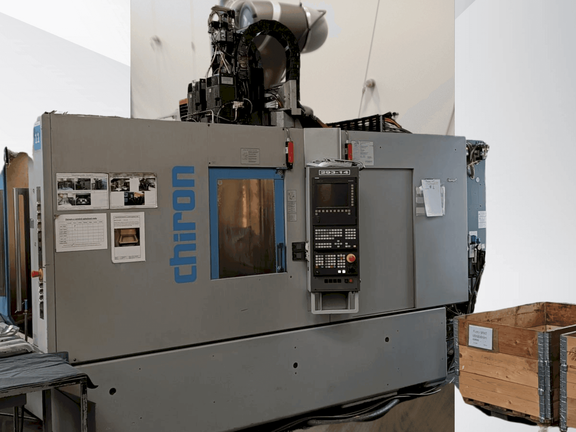 Frontansicht der CHIRON DZ 15K WM Maschine