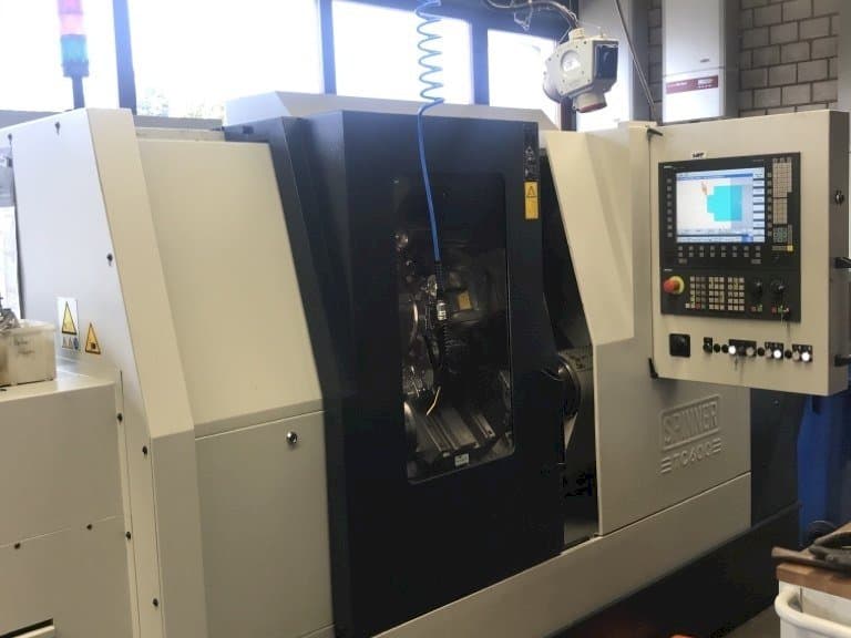 Frontansicht der SPINNER TC600-65SMCY Maschine