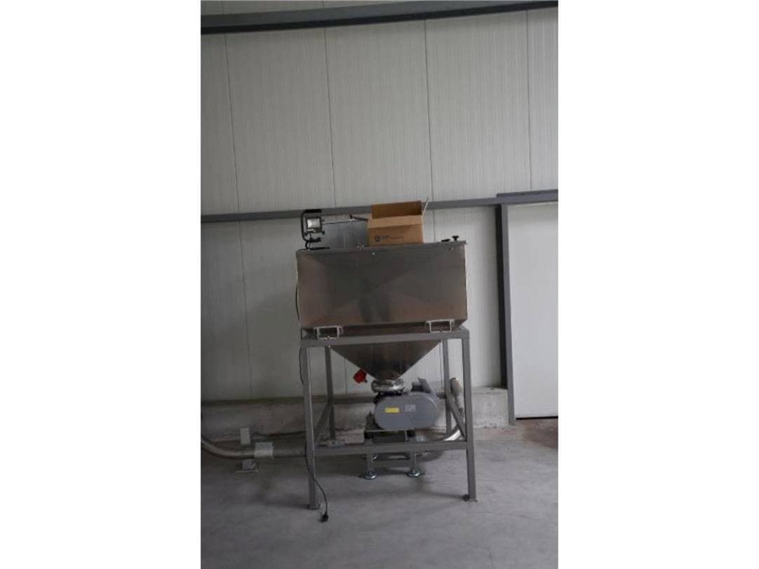 Frontansicht der EICHHOLZ AERZEN BM7L Maschine