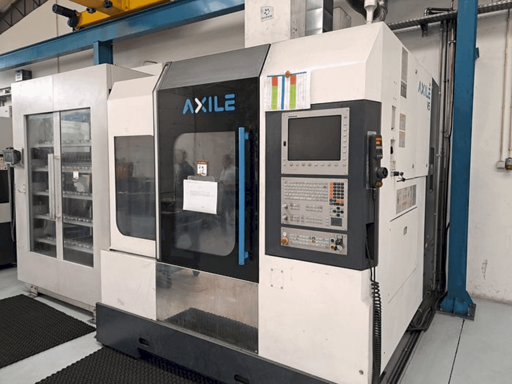 Frontansicht der AXILE V5 Maschine