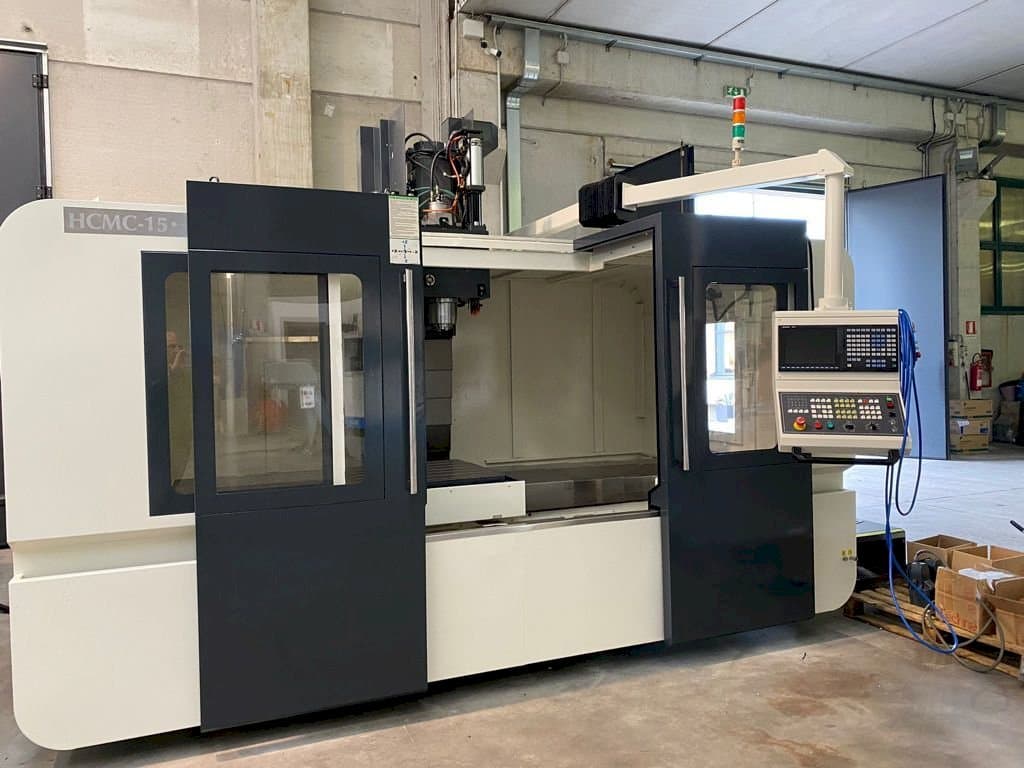 Frontansicht der Hartford HCMC-15  Maschine