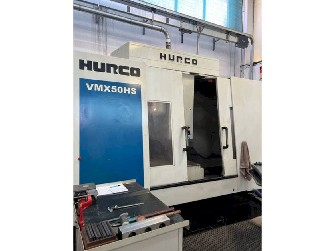 Frontansicht der Hurco VMX 50 HS  Maschine