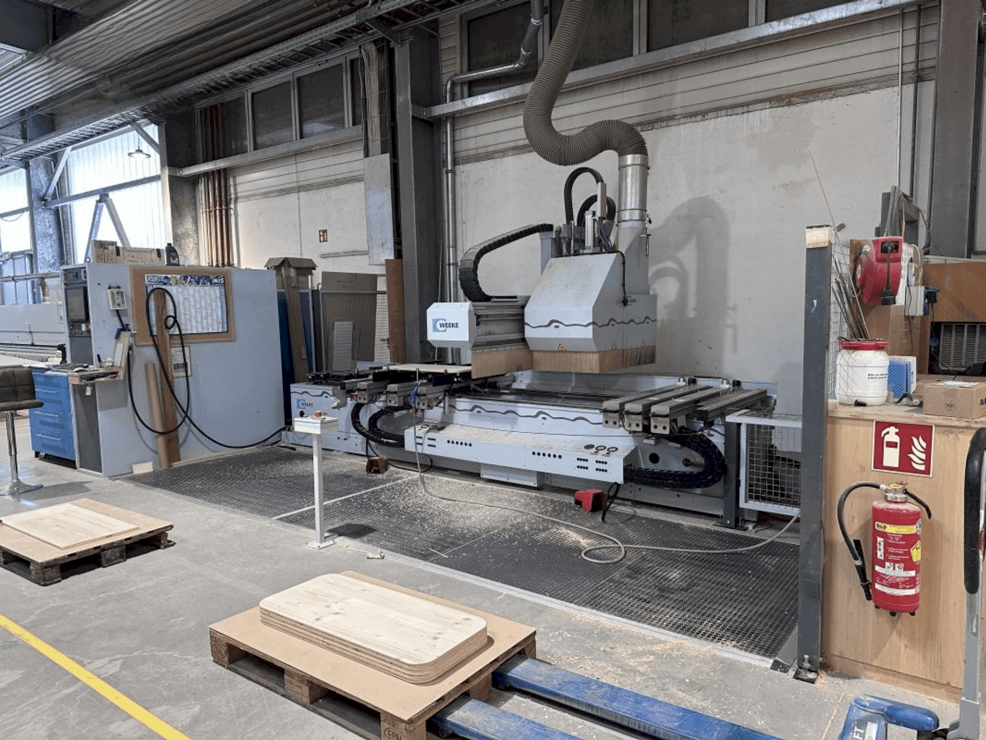 Frontansicht der Weeke OPTIMAT BHC 550 Maschine