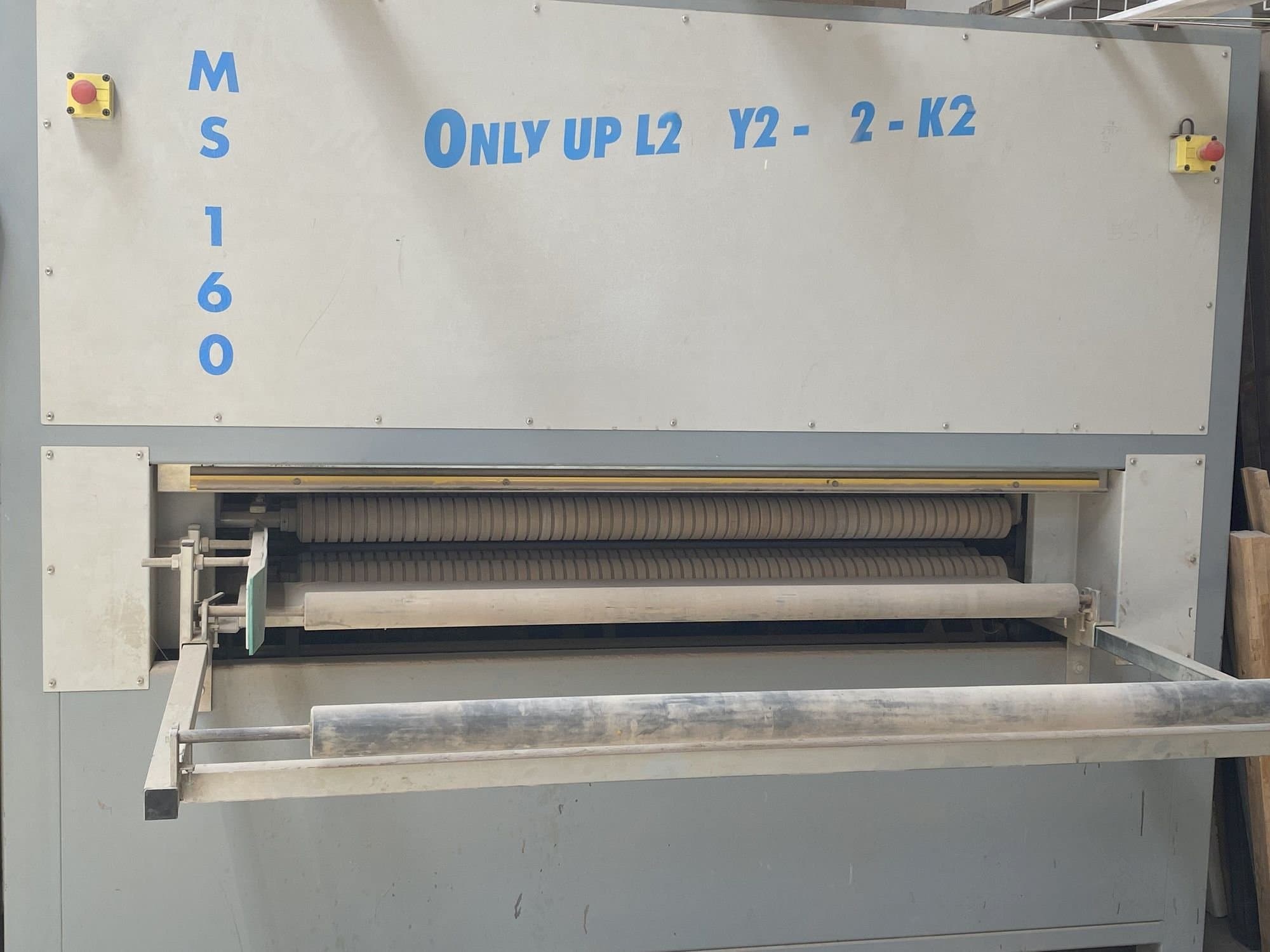 Frontansicht der MS 160 ONLY UP L2-Y1-X1-K2 Maschine
