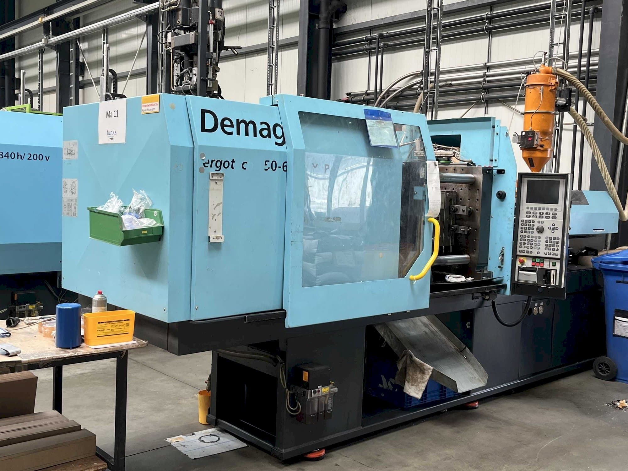 Frontansicht der DEMAG Ergotech 150/500 - 600 EXTRA Maschine