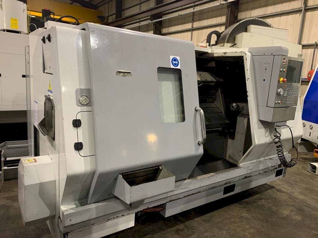 Frontansicht der HAAS SL-30 THE Maschine