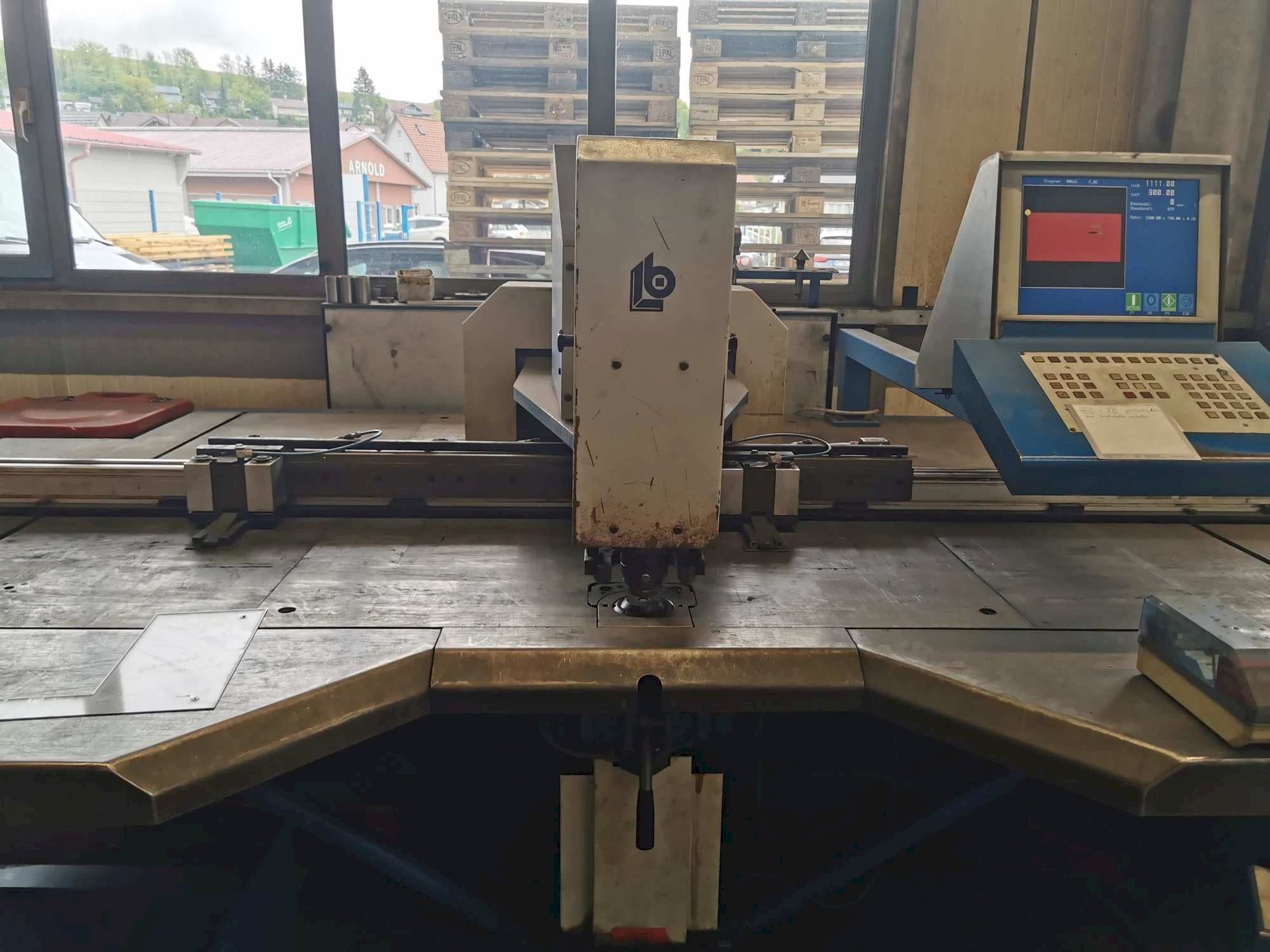 Frontansicht der BOSCHERT PL 150 CNC Z Maschine