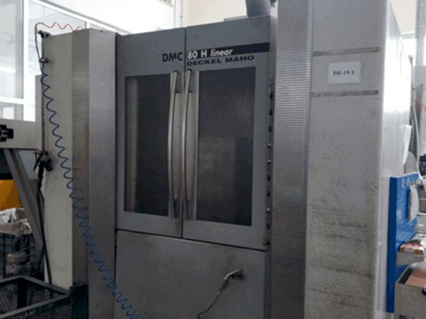 Frontansicht der DECKEL MAHO DMC 80 H linear Maschine