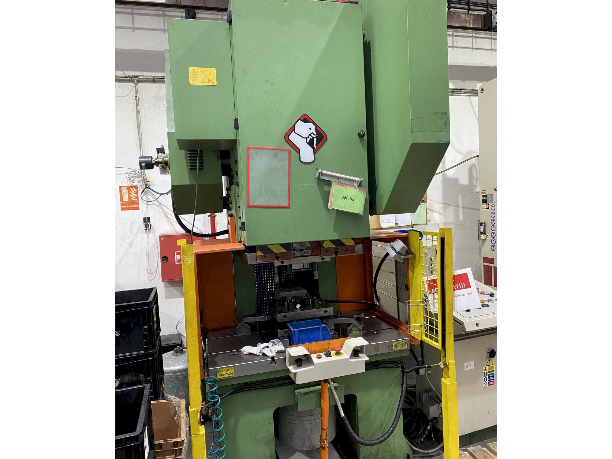 Frontansicht der SANGIACOMO T 130R CE Maschine