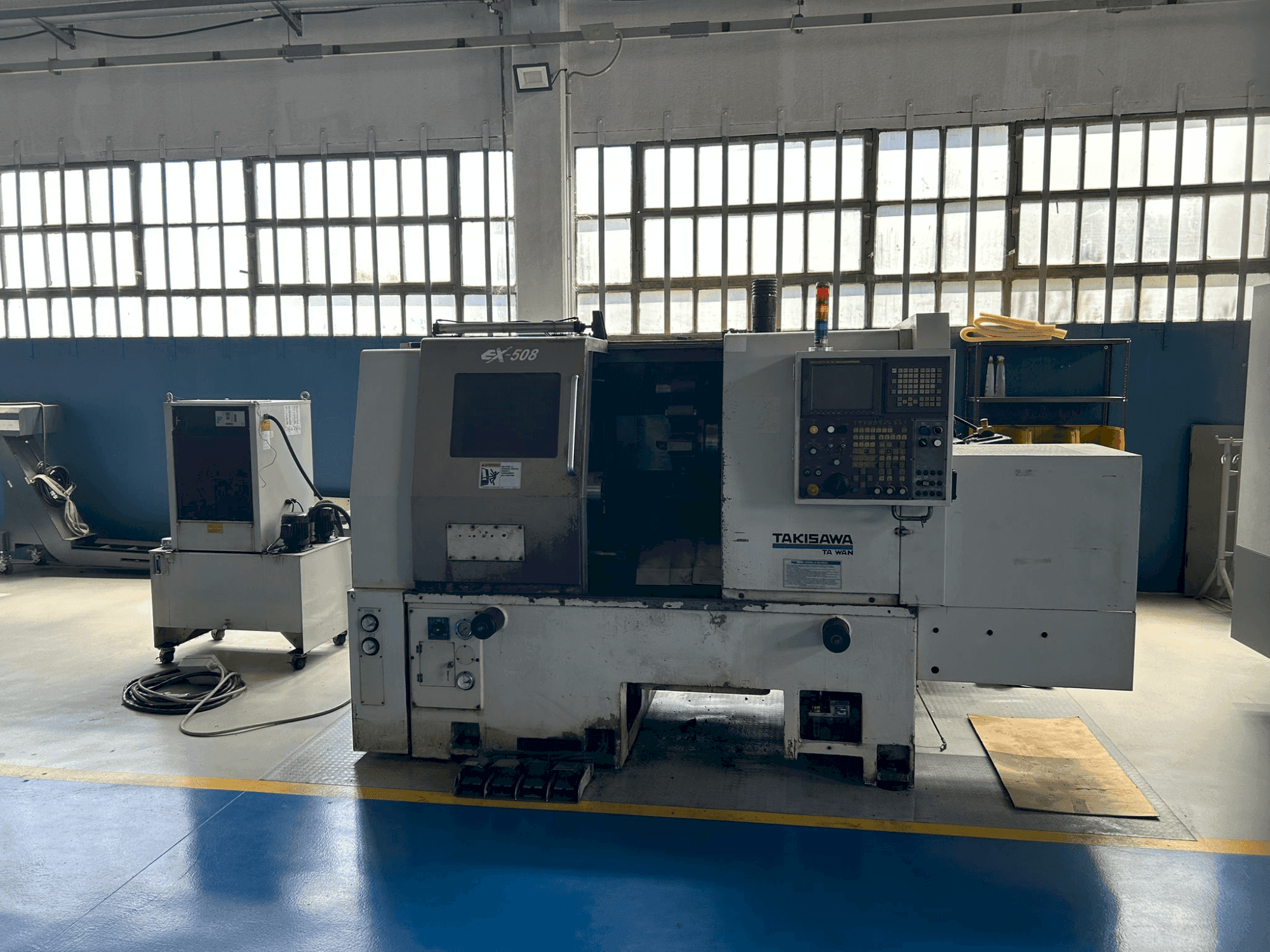 Frontansicht der Takisawa EX-508  Maschine