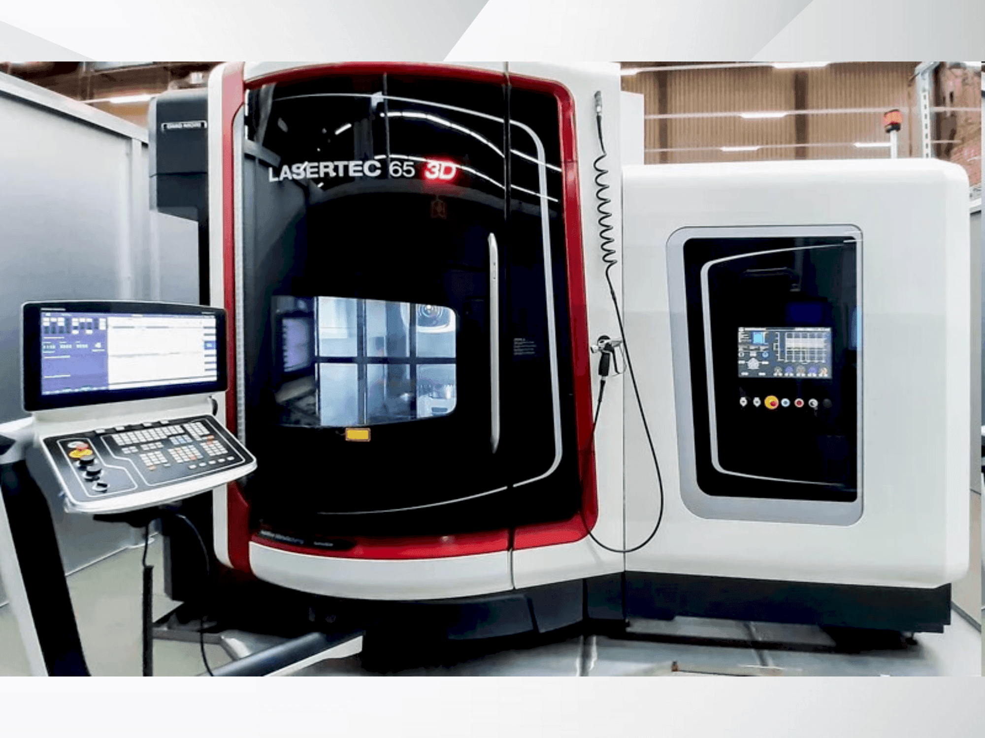 Frontansicht der DMG MORI Lasertec 65  Maschine