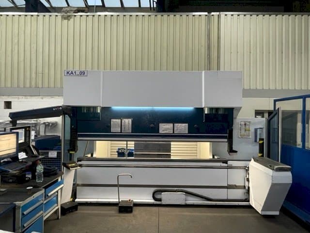 Frontansicht der Trumpf TruBend 5130  Maschine