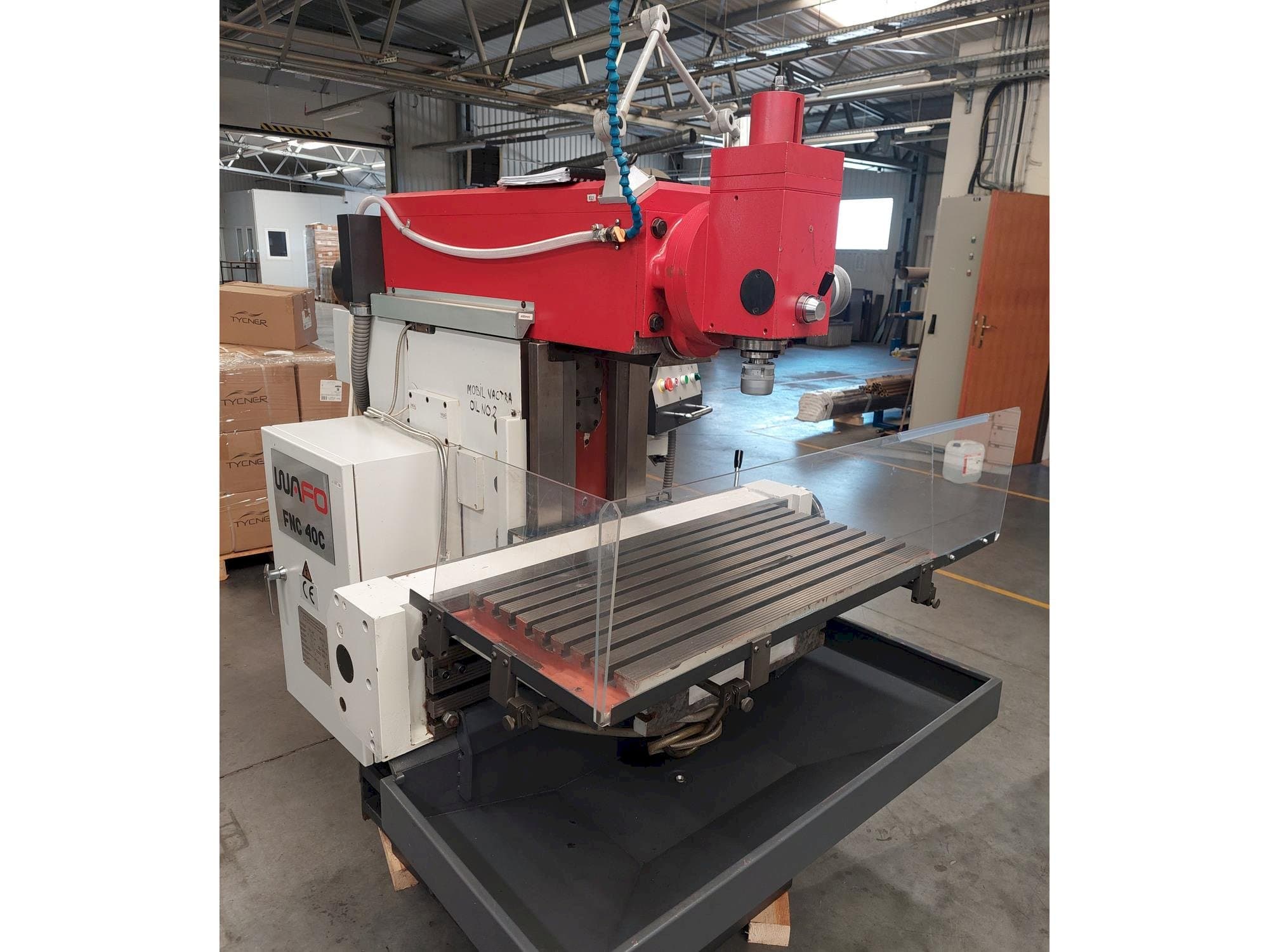 Frontansicht der WAFO FNC 40C  Maschine