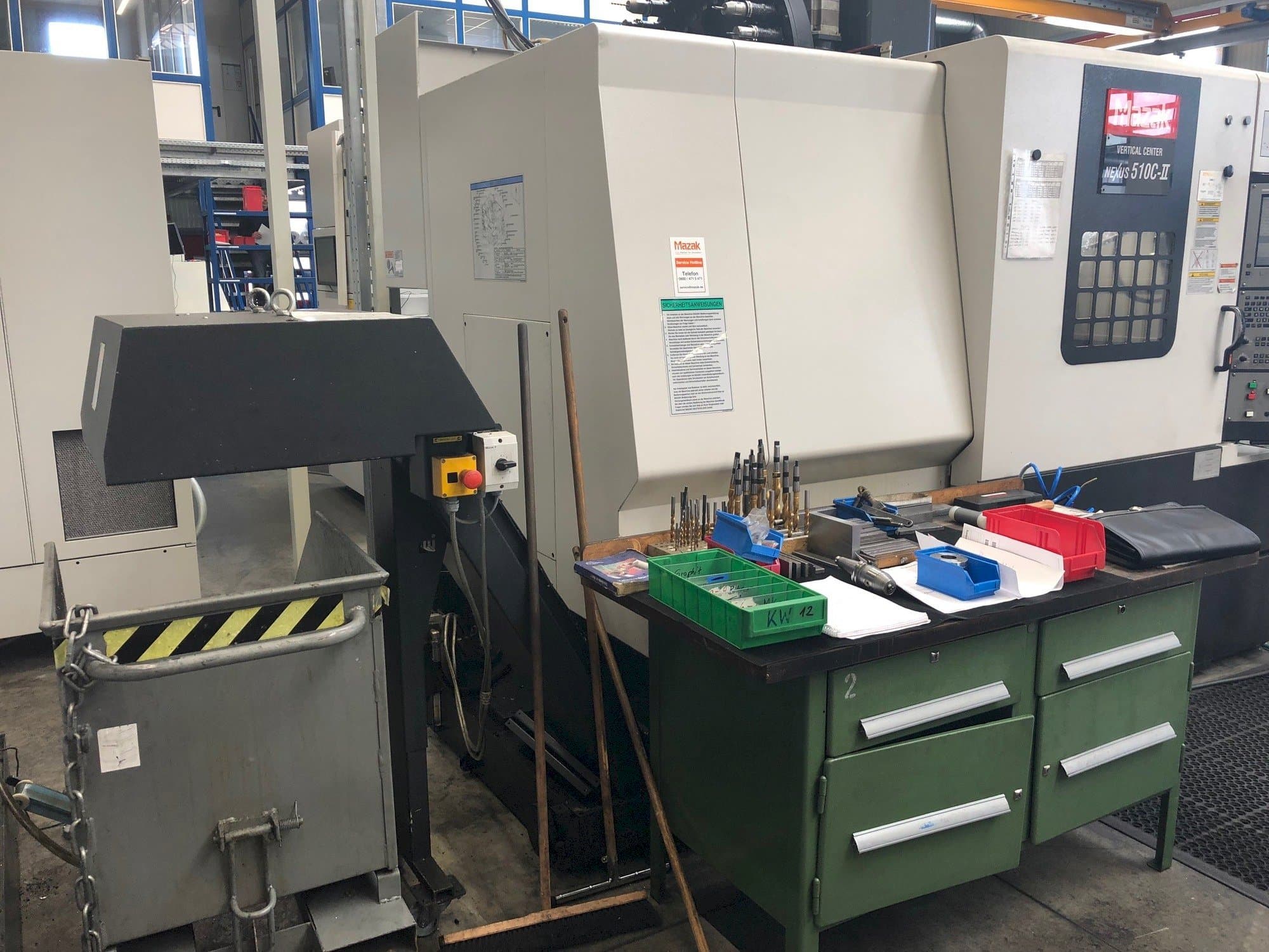 Frontansicht der Mazak Nexus 510C-II Maschine