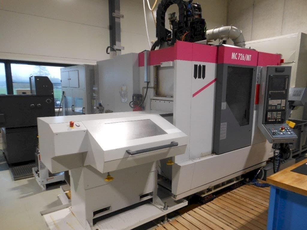 Frontansicht der STAMA MC 726 Maschine