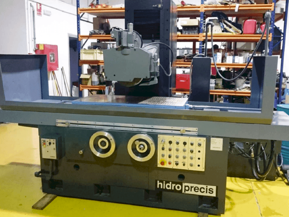 Frontansicht der Hidro-Precis TP70 Maschine