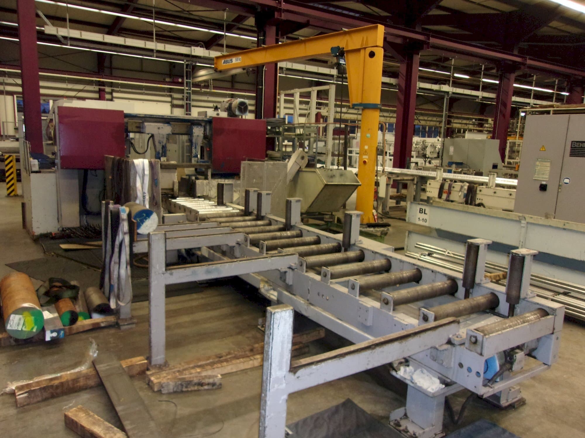 Frontansicht der KASTO HBA420 AU Maschine