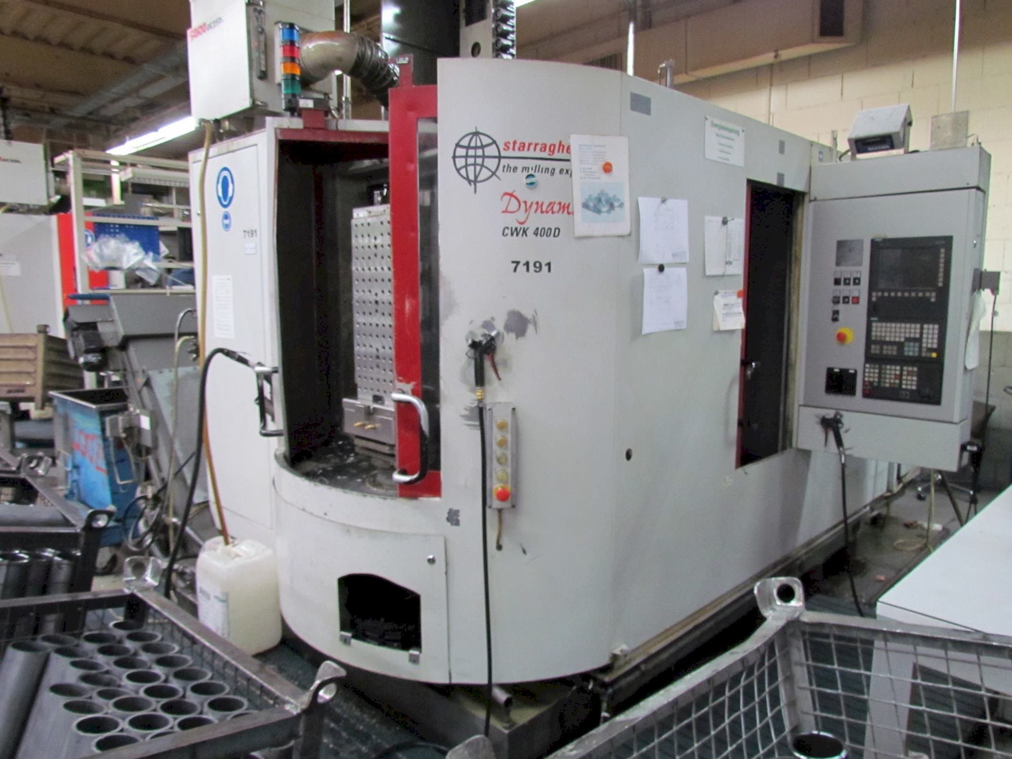 Frontansicht der Heckert CWK 400 D Maschine