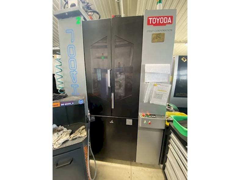 Frontansicht der TOYODA FH400J  Maschine