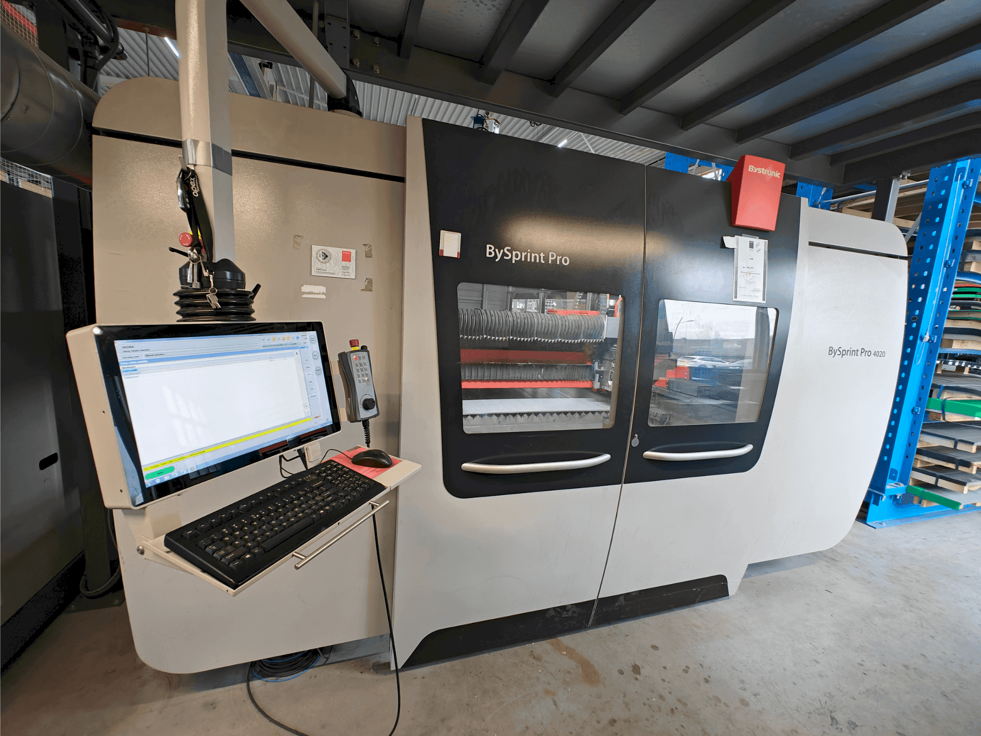 Frontansicht der Bystronic Bysprint Pro 4020  Maschine